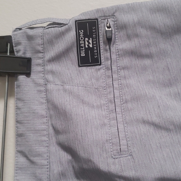 Billabong Submersible Shorts - Picture 3 of 12